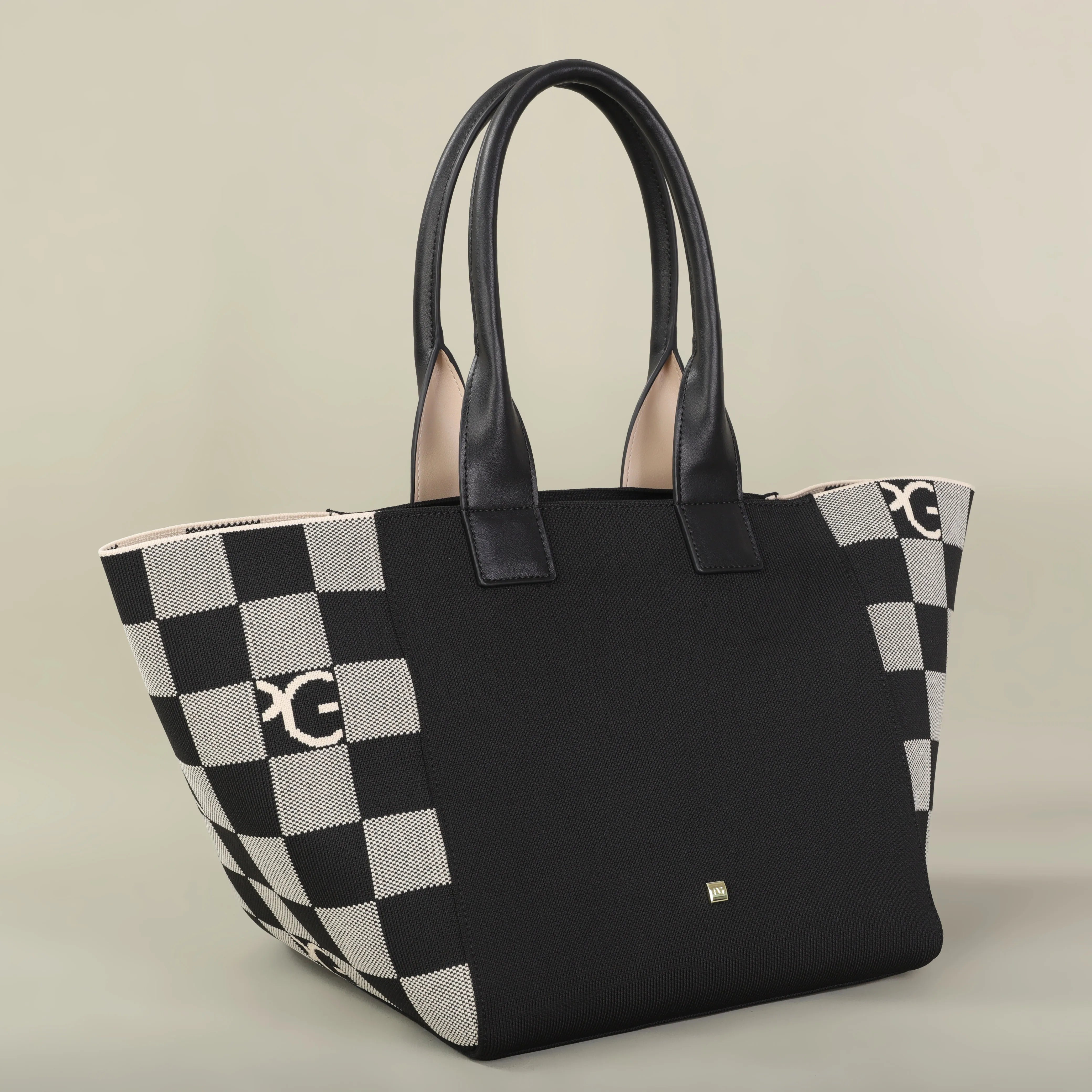Sac Fourre-tout Noir Motif Damier Élégant